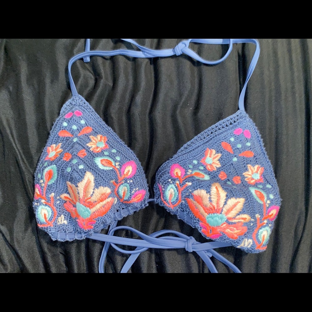 Bathing suit top